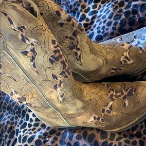 Loredo leopard cowboy boots